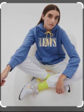 leivs Graphic hoodie NWT